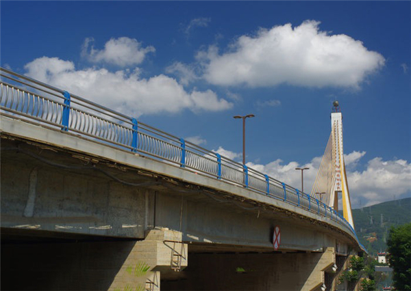 荆门304不锈钢桥梁护栏：安全、耐用与美观的完美结合